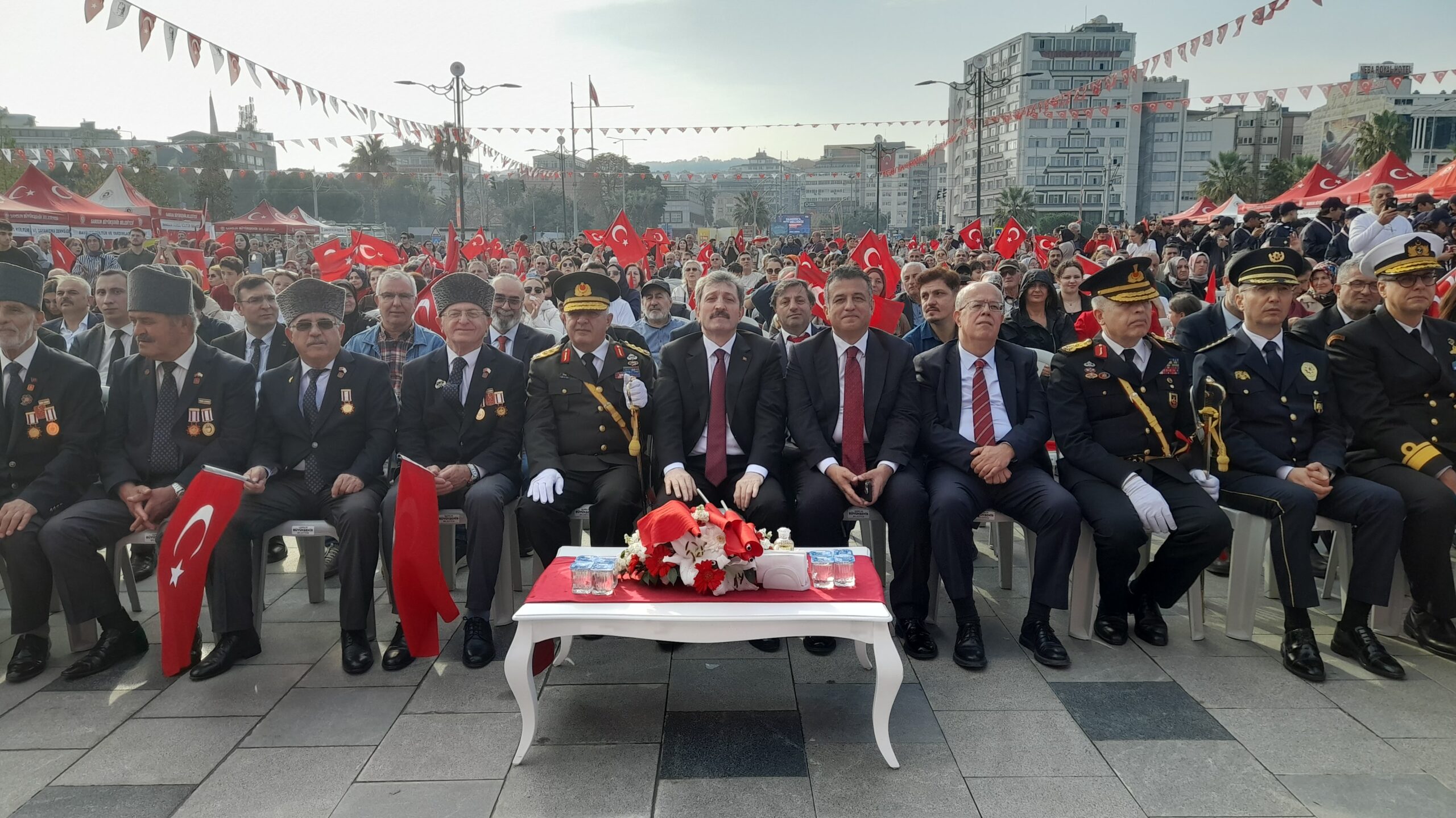 SAMSUN’DA 250 BİN BALKAN TÜRKÜ’NÜ YAŞADIĞI YERLEŞKELERDE CUMHURİYET COŞKUSU