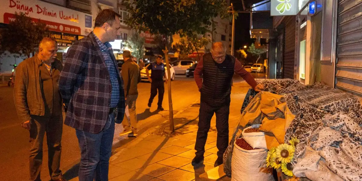 Bornova’da fırın ve kaldırımlara gece denetimi