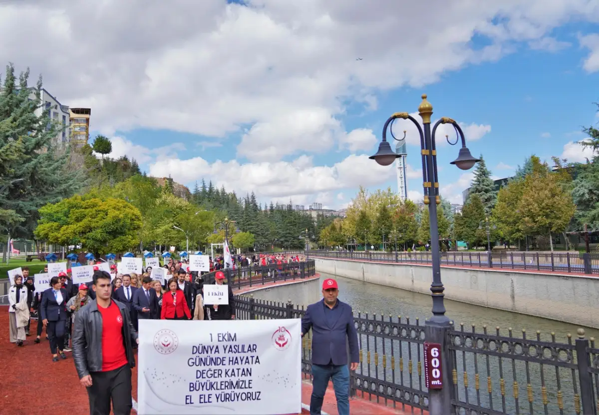 Keçiören’de Yaşlılar Günü kutlaması