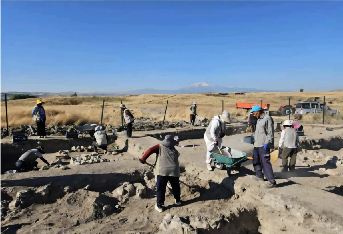 Kültepe’de 78 yılda ilk Helenistik mozaik yapı