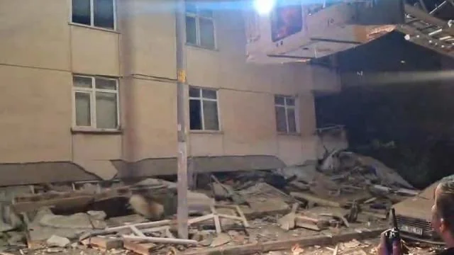 Maltepe’de bina çöktü: Bakan Çiftçi son durumu paylaştı