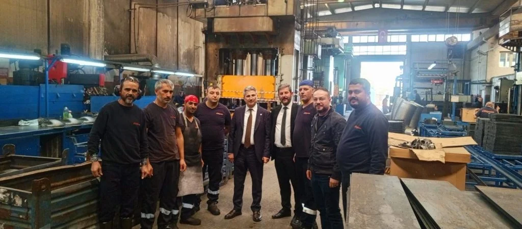 Özçelik-İş yöneticileri İzmir ve Manisa’da işçilerle buluştu