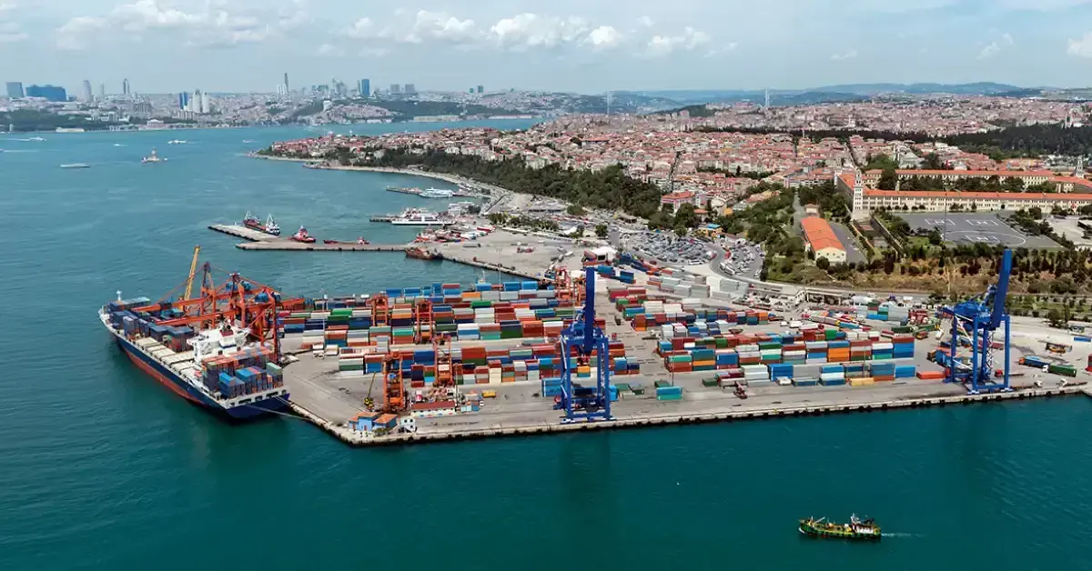 Limanlarda 9 ayda 412,1 milyon ton yük elleçlendi