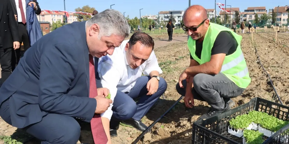 Yalova’nın ilk kent bostanı Bornova örnek alınarak açıldı
